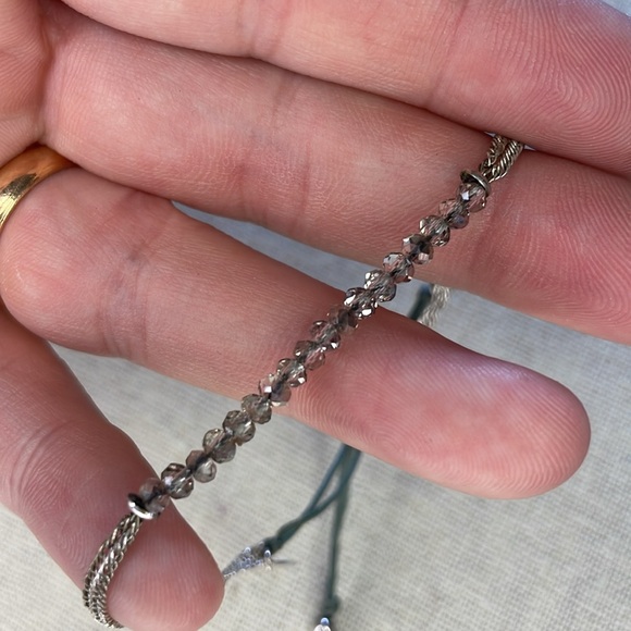 Stella And Dot dainty bracelet - Picture 2 of 2